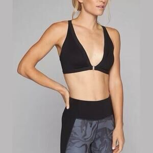Athleta Powervita Junction Front Clasp Sports Bra Black With Gold Clasp Size S